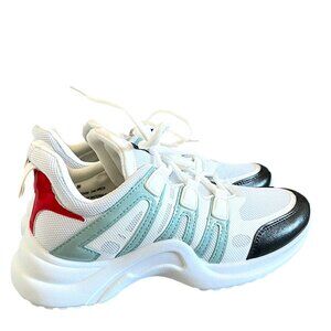MDT NEW The Arch Sneaker Size 8
